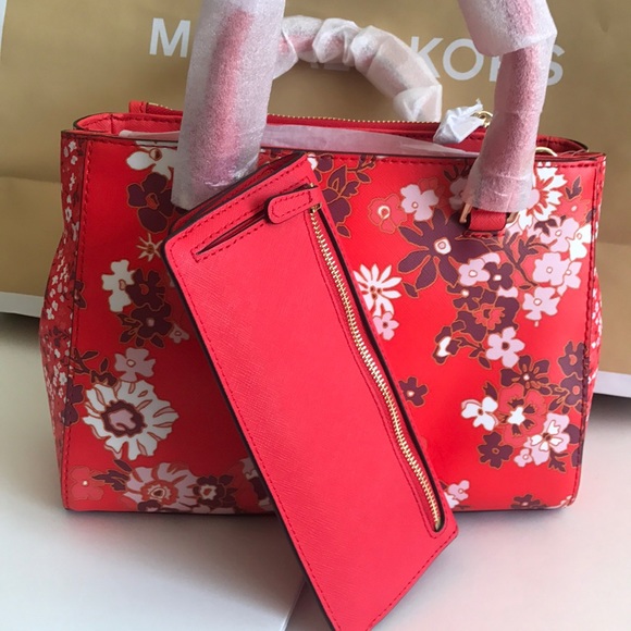 🌼💕mk Satchel set🌼Kellen/crossbody & wallet - Picture 5 of 8